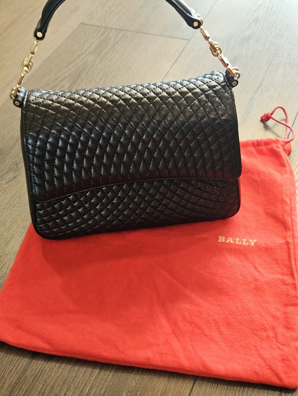 Bally Vintage Black Woven Leather Shoulder Bag Gold B Hardware Dust Bag